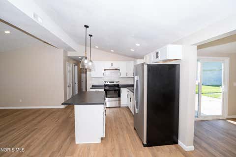 Tiny photo for 217 Glenwood Drive, Defiance, OH 43512 (MLS # 10011220)