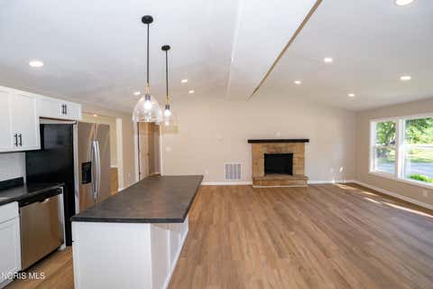 Tiny photo for 217 Glenwood Drive, Defiance, OH 43512 (MLS # 10011220)