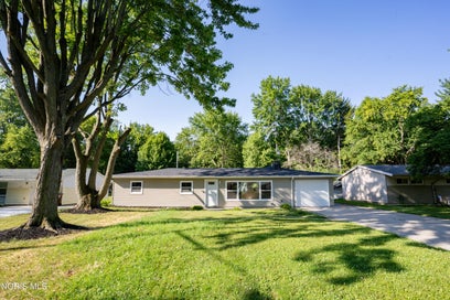 217 Glenwood Drive Defiance OH 43512