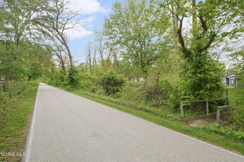 Tiny photo for 6027 Greenacre Road, Toledo, OH 43615 (MLS # 10007556)