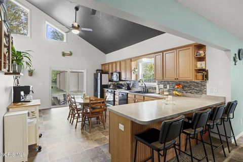 Tiny photo for 6027 Greenacre Road, Toledo, OH 43615 (MLS # 10007556)