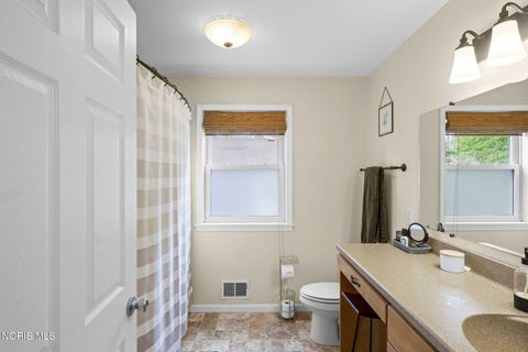 Tiny photo for 6027 Greenacre Road, Toledo, OH 43615 (MLS # 10007556)