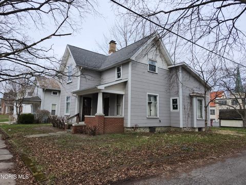 Tiny photo for 354 W Fremont Street, Fostoria, OH 44830 (MLS # 10005526)