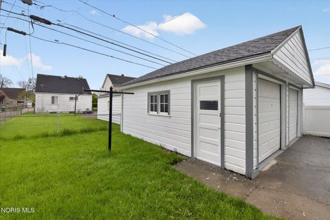 Tiny photo for 803 Mayfair Boulevard, Toledo, OH 43612 (MLS # 10007108)