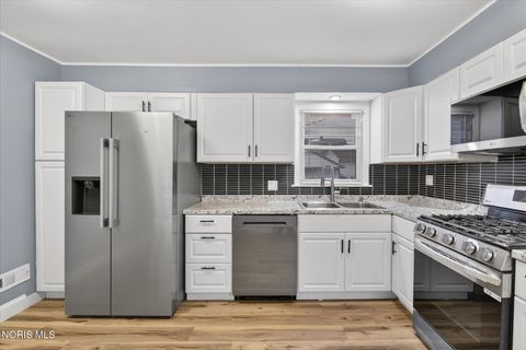 Tiny photo for 803 Mayfair Boulevard, Toledo, OH 43612 (MLS # 10007108)