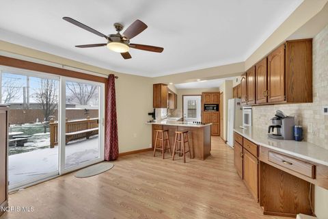 Tiny photo for 29076 Harriet Street, Millbury, OH 43447 (MLS # 10005508)