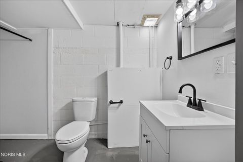 Tiny photo for 826 Ranch Drive, Toledo, OH 43607 (MLS # 10006552)