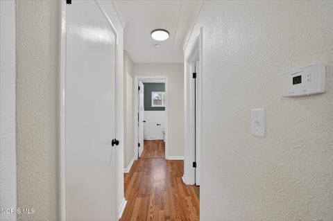 Tiny photo for 826 Ranch Drive, Toledo, OH 43607 (MLS # 10006552)