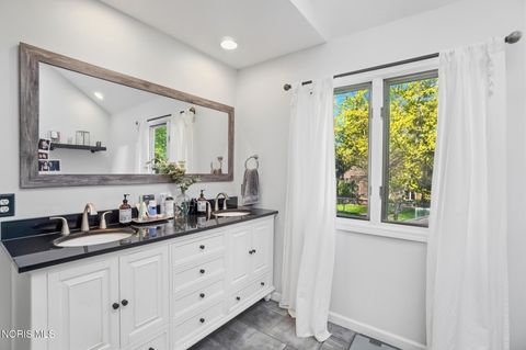 Tiny photo for 5065 Green Spruce Drive, Sylvania, OH 43560 (MLS # 10007493)