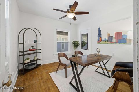 Tiny photo for 2410 Lawrence Avenue, Toledo, OH 43620 (MLS # 10003341)