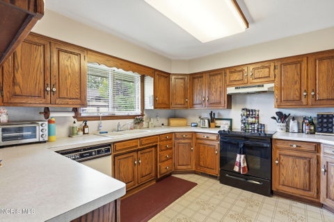 Tiny photo for 416 Rilla Road, Findlay, OH 45840 (MLS # 10012129)