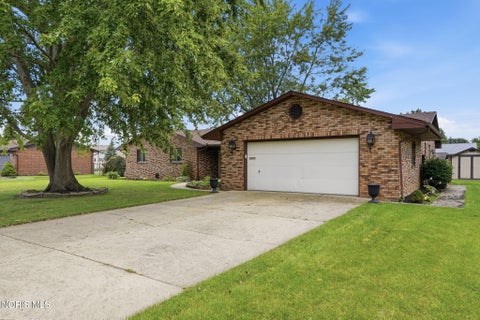 Homes For Sale - 416 Rilla Road<br/> Findlay, OH 45840