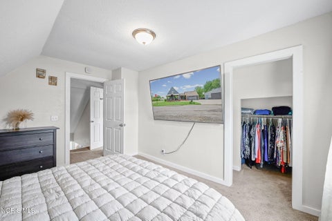 Tiny photo for 1600 Logan Avenue, Findlay, OH 45840 (MLS # 10012131)