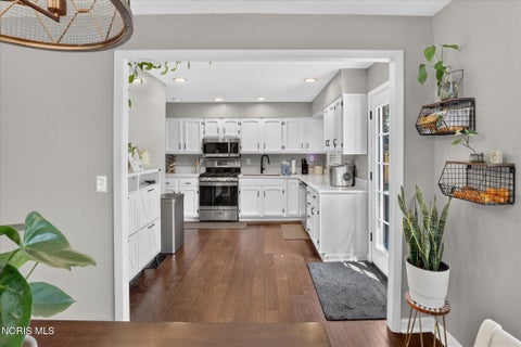 Tiny photo for 165 Lexington Avenue, Waterville, OH 43566 (MLS # 10012642)