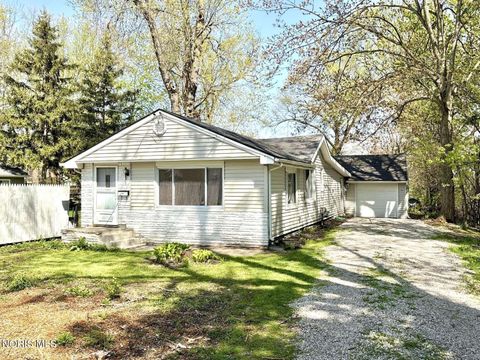 Homes For Sale - 5228 Rowland Road<br/> Toledo, OH 43613