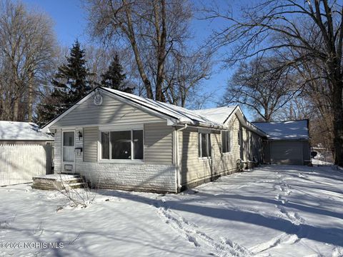 Photo of 5228 Rowland Road, Toledo, OH 43613 (MLS # 10003239)