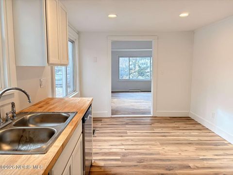 Tiny photo for 5228 Rowland Road, Toledo, OH 43613 (MLS # 10003239)