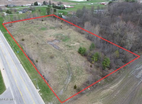 Photo of N Glenwood Avenue, Wauseon, OH 43567 (MLS # 10005978)