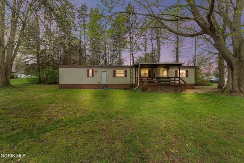 Photo of 10560 Wayne Road, Wayne, OH 43466 (MLS # 10006547)