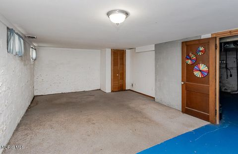 Tiny photo for 4314 Commonwealth Avenue, Toledo, OH 43612 (MLS # 10007173)