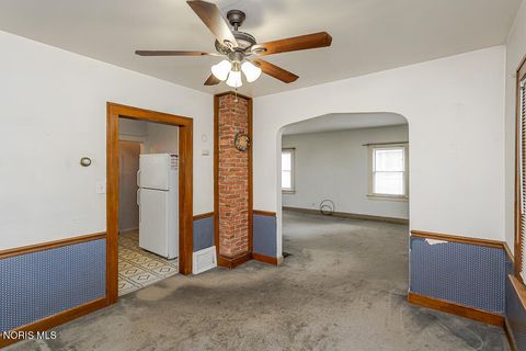 Tiny photo for 4314 Commonwealth Avenue, Toledo, OH 43612 (MLS # 10007173)