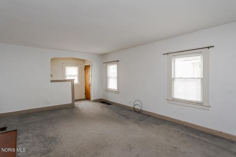 Tiny photo for 4314 Commonwealth Avenue, Toledo, OH 43612 (MLS # 10007173)