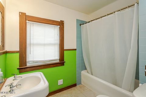 Tiny photo for 4314 Commonwealth Avenue, Toledo, OH 43612 (MLS # 10007173)