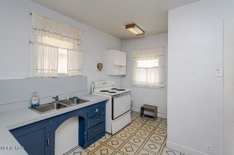 Tiny photo for 4314 Commonwealth Avenue, Toledo, OH 43612 (MLS # 10007173)