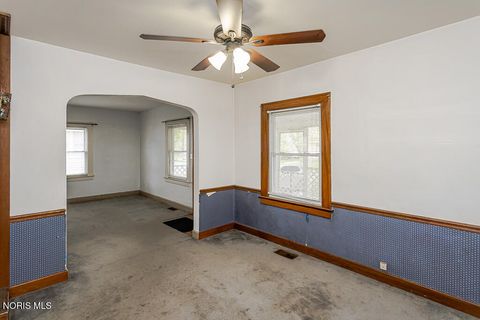Tiny photo for 4314 Commonwealth Avenue, Toledo, OH 43612 (MLS # 10007173)