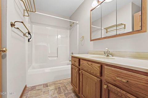 Tiny photo for 1313 Columbus Avenue #Unit C, Fostoria, OH 44830 (MLS # 10005079)