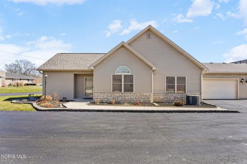 1313 Columbus Avenue Unit C Fostoria OH 44830