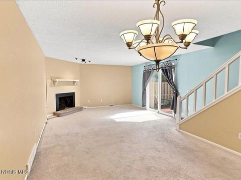 Tiny photo for 2552 Plum Leaf Lane, Toledo, OH 43614 (MLS # 10010707)