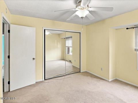 Tiny photo for 2552 Plum Leaf Lane, Toledo, OH 43614 (MLS # 10010707)
