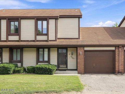 Tiny photo for 2552 Plum Leaf Lane, Toledo, OH 43614 (MLS # 10010707)