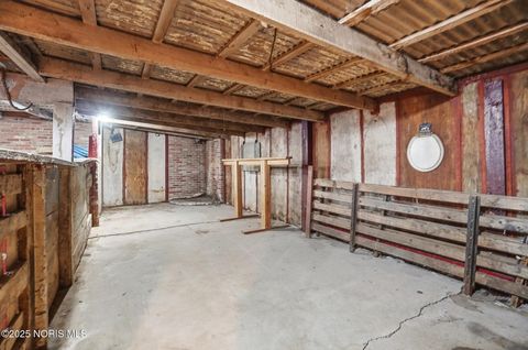 Tiny photo for 6945 Garden Road, Maumee, OH 43537 (MLS # 10001498)