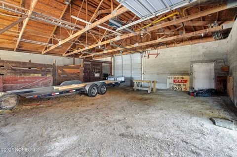 Tiny photo for 6945 Garden Road, Maumee, OH 43537 (MLS # 10001498)