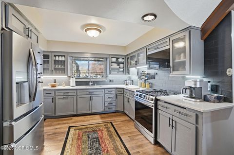 Tiny photo for 6945 Garden Road, Maumee, OH 43537 (MLS # 10001498)