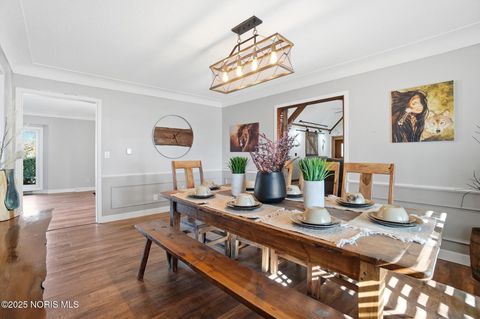 Tiny photo for 6945 Garden Road, Maumee, OH 43537 (MLS # 10001498)