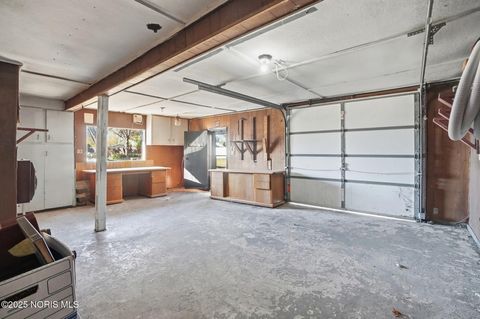 Tiny photo for 6945 Garden Road, Maumee, OH 43537 (MLS # 10001498)