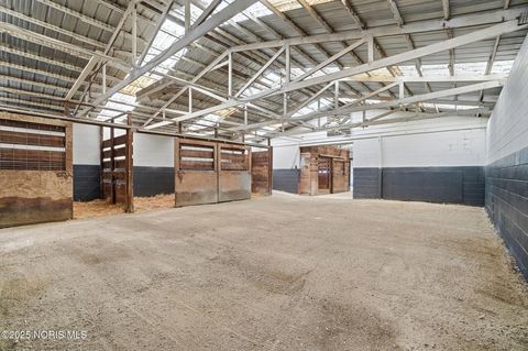 Tiny photo for 6945 Garden Road, Maumee, OH 43537 (MLS # 10001498)