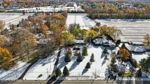 Tiny photo for 6945 Garden Road, Maumee, OH 43537 (MLS # 10001498)