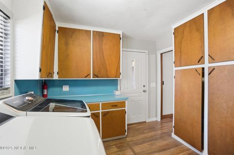 Tiny photo for 6945 Garden Road, Maumee, OH 43537 (MLS # 10001498)