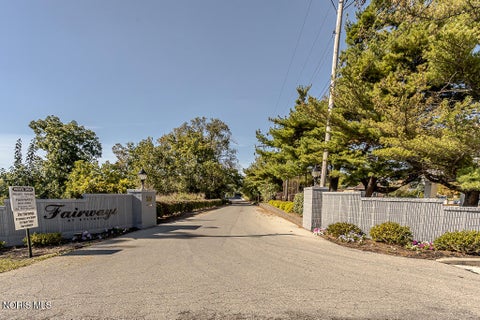 Tiny photo for 5831 Monroe Street #206, Sylvania, OH 43560 (MLS # 10014187)