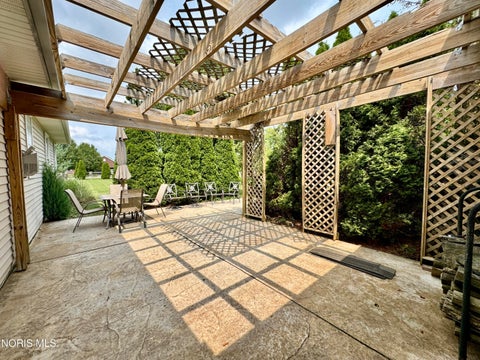 Tiny photo for 4044 Edge View Drive, Oregon, OH 43616 (MLS # 10011044)