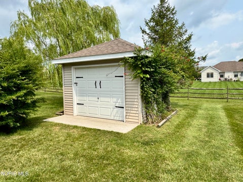 Tiny photo for 4044 Edge View Drive, Oregon, OH 43616 (MLS # 10011044)