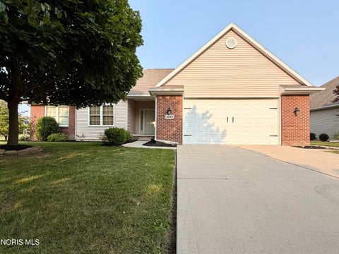 Photo of 4044 Edge View Drive, Oregon, OH 43616 (MLS # 10011044)