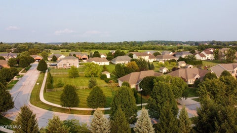 Tiny photo for 4044 Edge View Drive, Oregon, OH 43616 (MLS # 10011044)