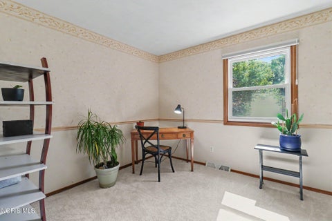 Tiny photo for 401 Orchard View Drive, Maumee, OH 43537 (MLS # 10013434)