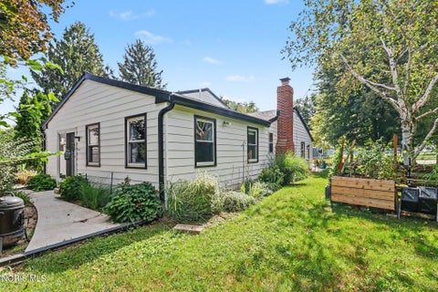 Tiny photo for 401 Orchard View Drive, Maumee, OH 43537 (MLS # 10013434)