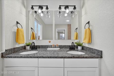 Tiny photo for 1107 Lemoyne Road, Northwood, OH 43619 (MLS # 10003186)